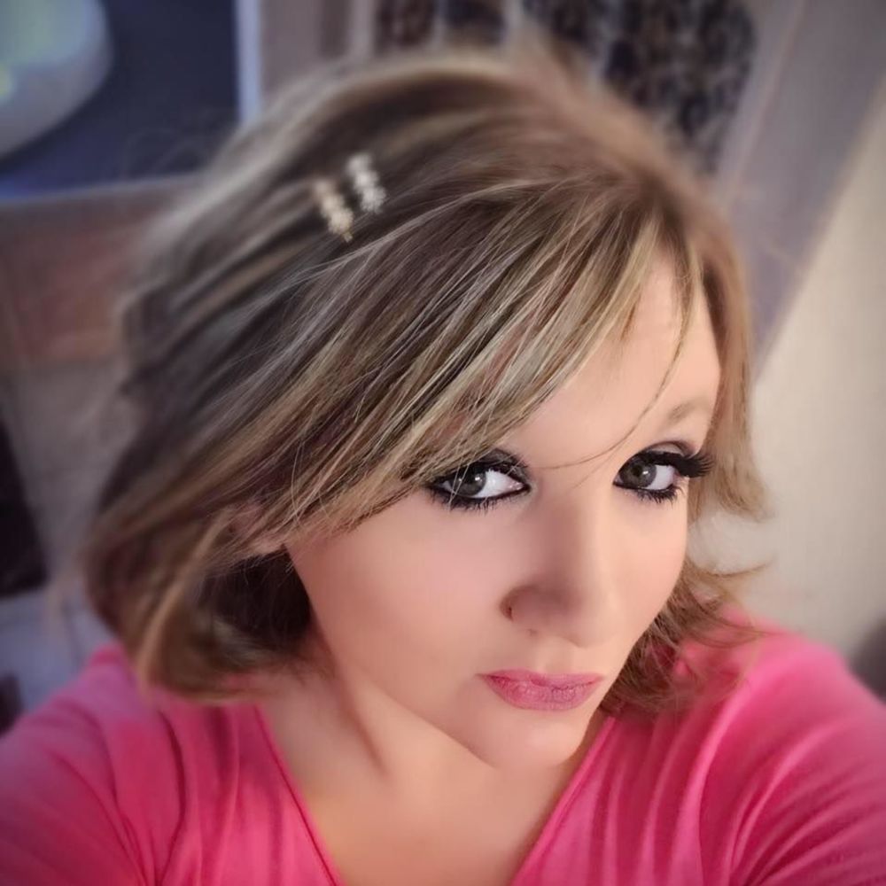 Meet your Posher, Denise